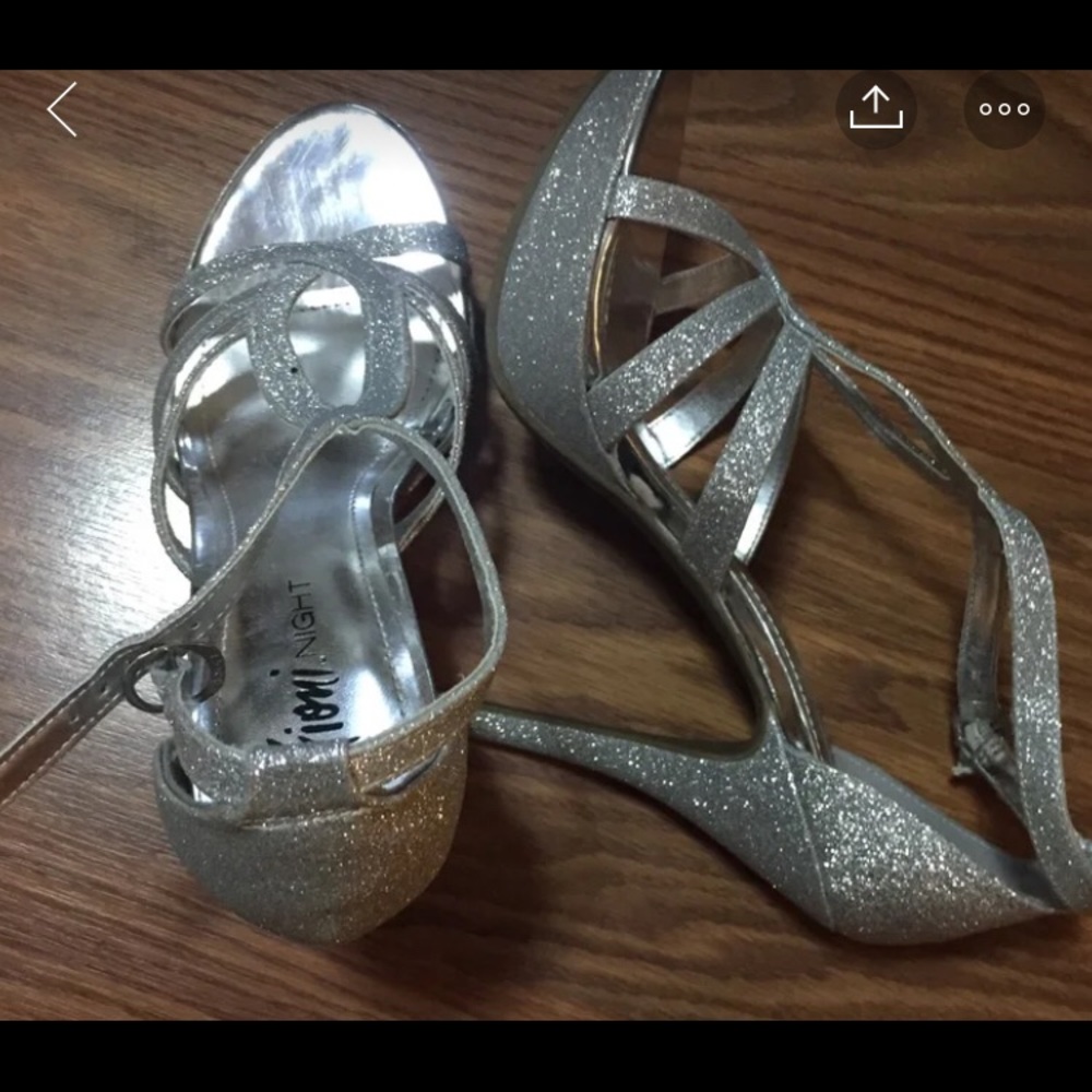 Heels - Picture 4 of 5